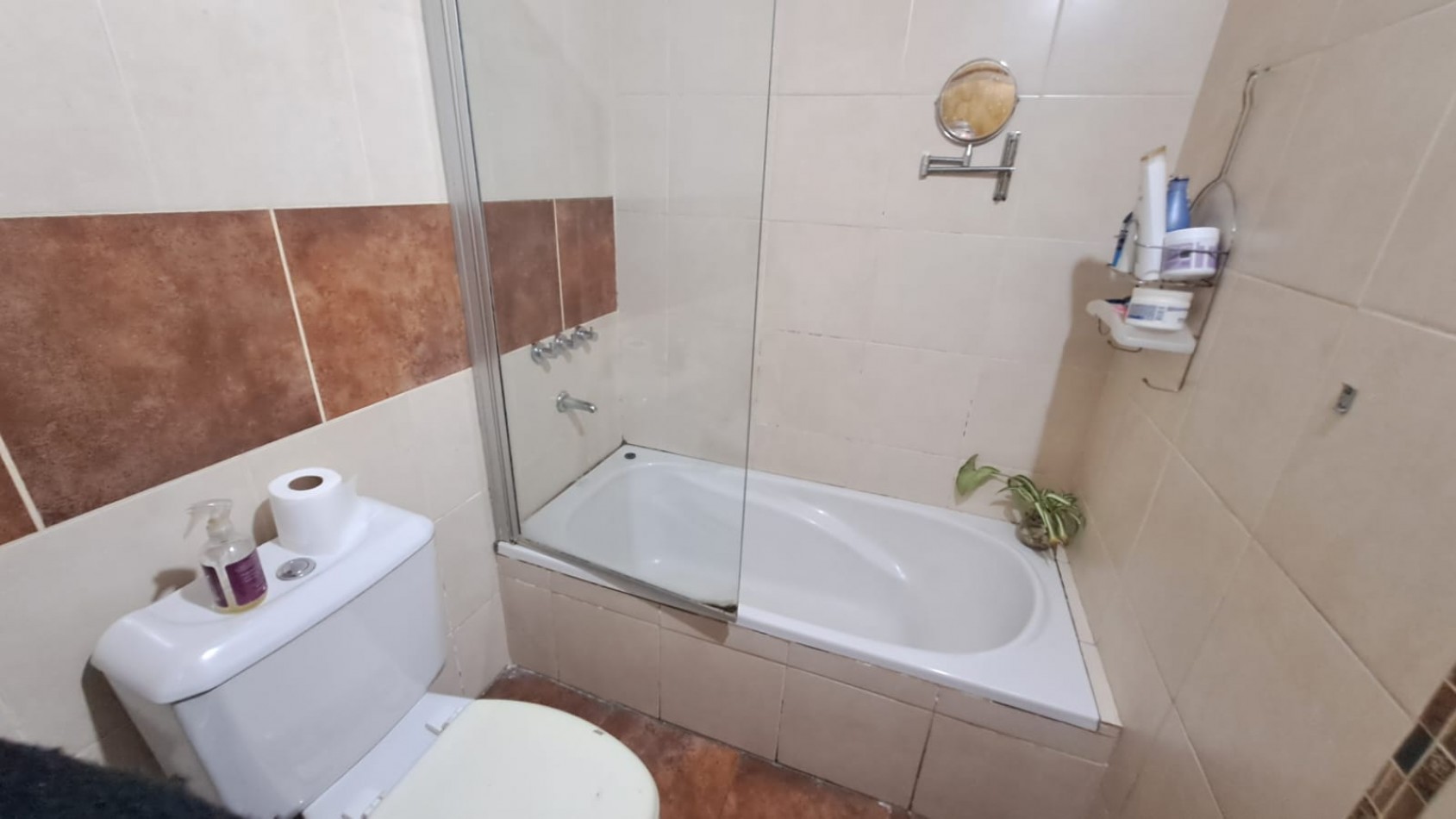 CASA EN VENTA 4 DORMITORIOS EN DORREGO GUAYMALLEN