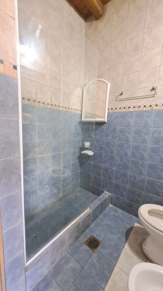 CASA EN VENTA 4 DORMITORIOS EN DORREGO GUAYMALLEN