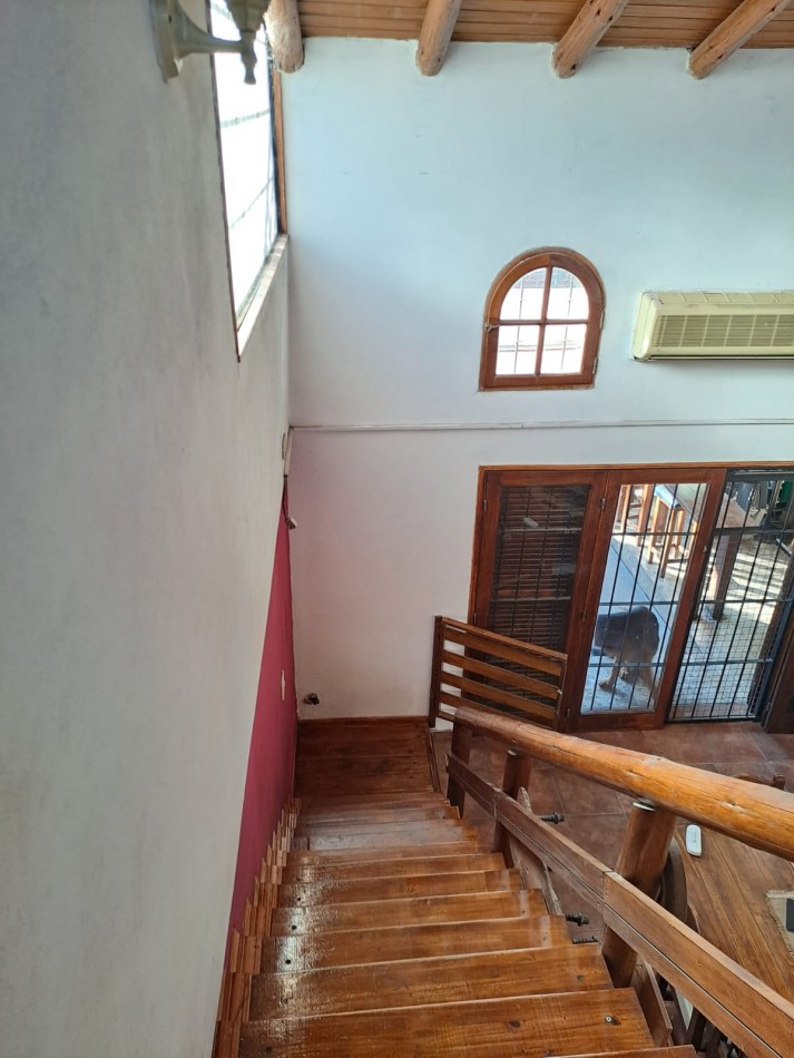 CASA EN VENTA 4 DORMITORIOS EN DORREGO GUAYMALLEN
