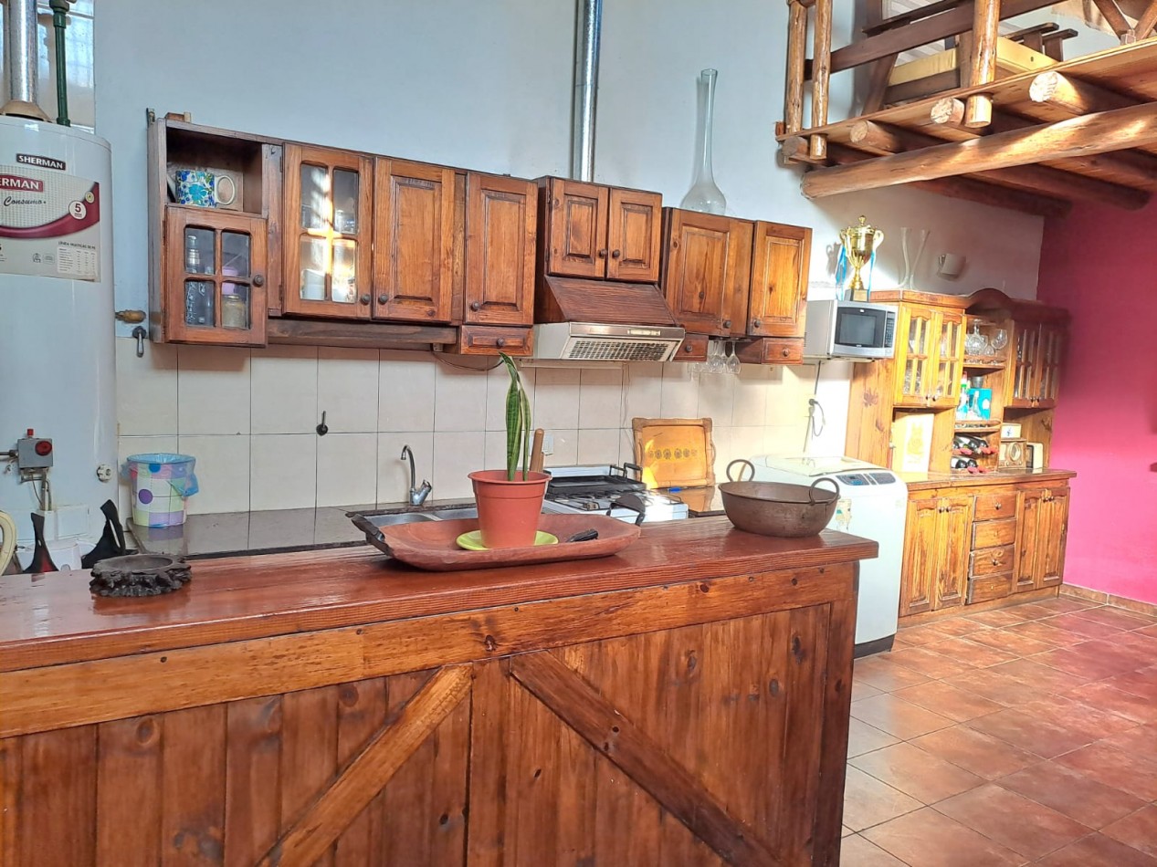 CASA EN VENTA 4 DORMITORIOS EN DORREGO GUAYMALLEN