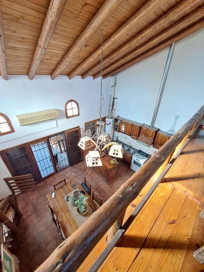 CASA EN VENTA 4 DORMITORIOS EN DORREGO GUAYMALLEN