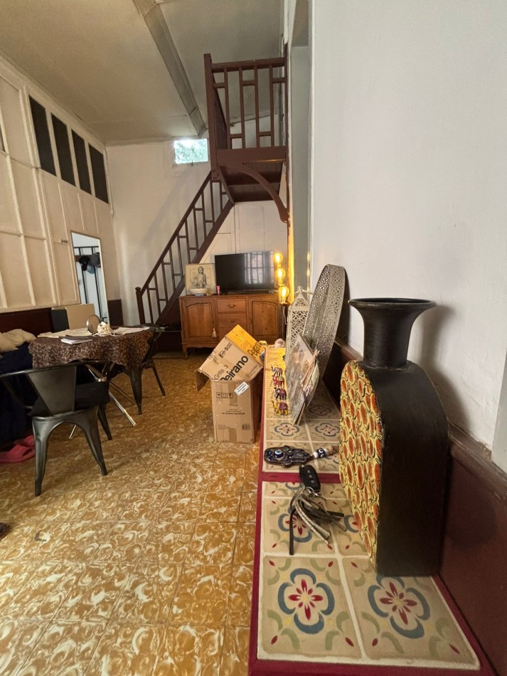 Casa en venta 3 dormitorios, cochera y patio - Sexta Seccion, Ciudad de Mendoza