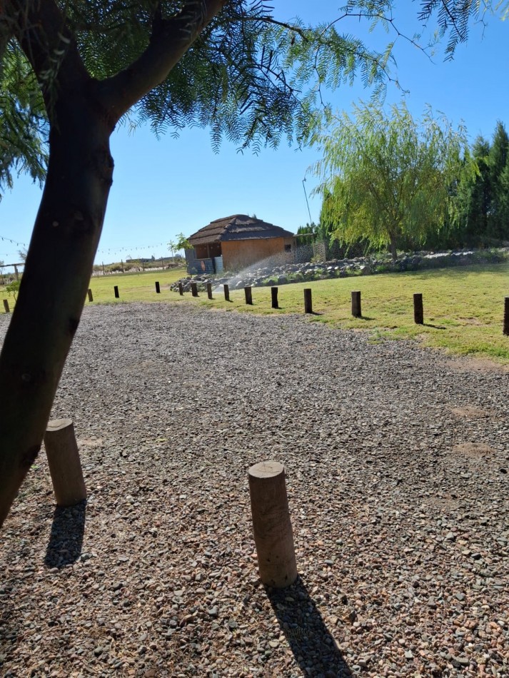 Exclusivo terreno en Venta con laguna, quincho  y parque.