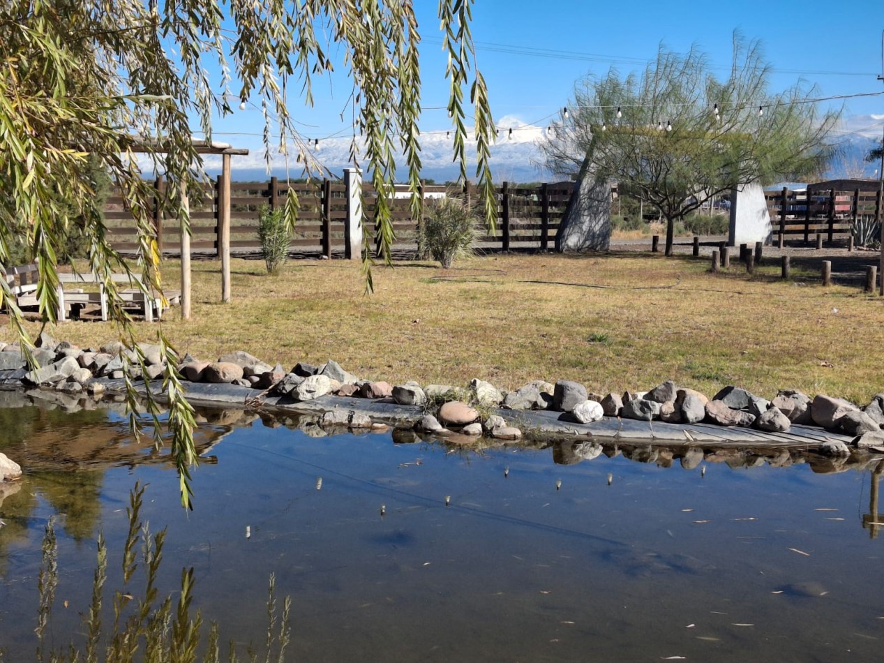Exclusivo terreno en Venta con laguna, quincho  y parque.