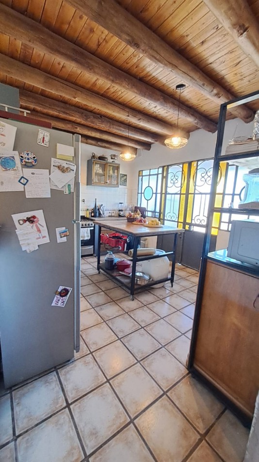 CASA EN VENTA EN EL COMPLEJO LOS LIRIOS GUAYMALLEN