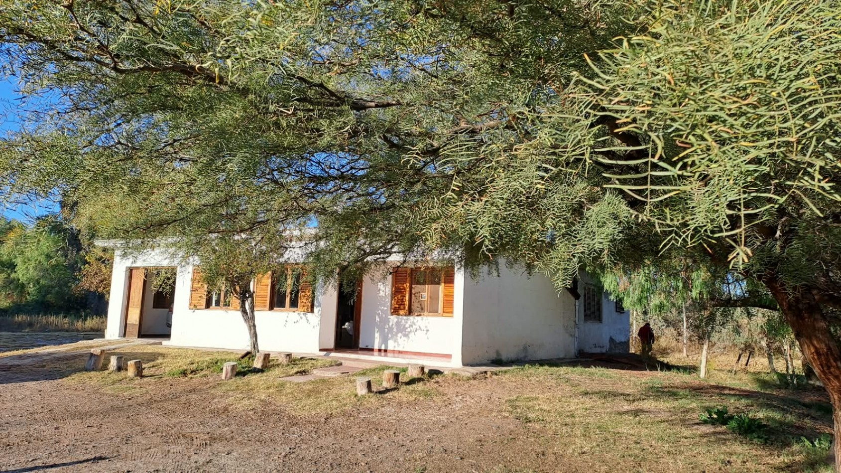casa con 3 dormitorio y gran terreno en venta en San Roque Maipu Mendoza