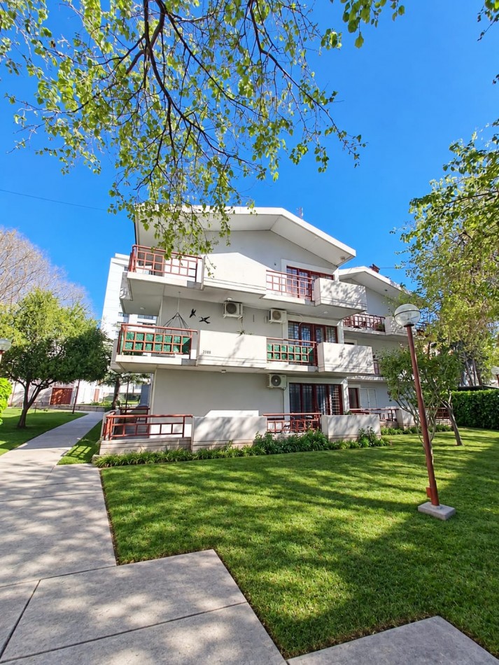 Departamento 2 dormitorios en venta frente al Parque Central - Apto credito y Airbnb - Ciudad de Mendoza