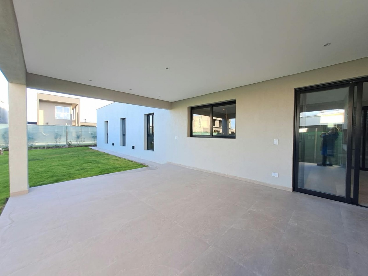 Casa a Estrenar en Venta 3 Dormitorio en Carrodilla Lujan de Cuyo