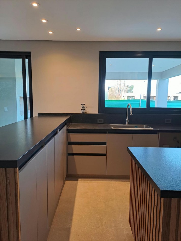 Casa a Estrenar en Venta 3 Dormitorio en Carrodilla Lujan de Cuyo