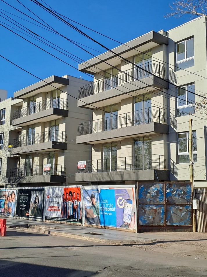 Departamento en venta Godoy Cruz - A estrena - Planta Baja con patio - Edificio Via Beltran
