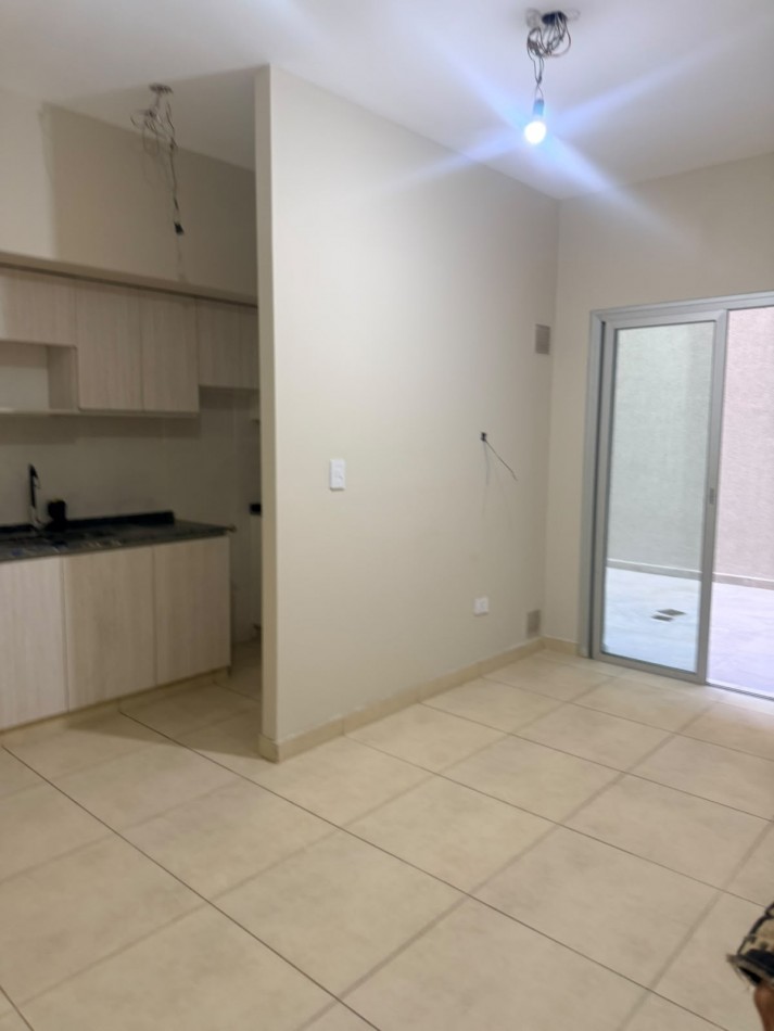 Departamento en venta Godoy Cruz - A estrena - Planta Baja con patio - Edificio Via Beltran