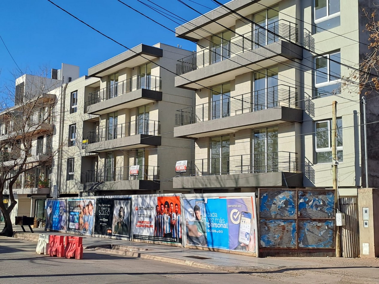 Departamento en venta Godoy Cruz - A estrena - Planta Baja con patio - Edificio Via Beltran