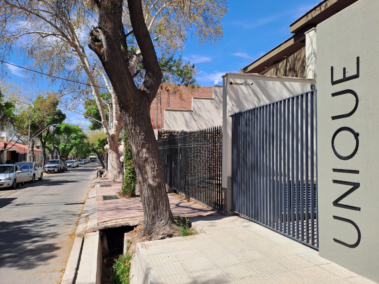 DUPLEX DE CATEGORIA EN ALQUILER | EDIFICIO UNIQUE - QUINTA SECCION