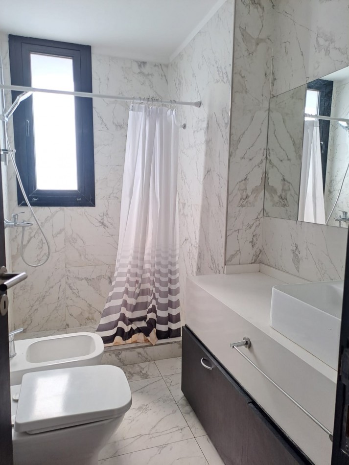 DUPLEX DE CATEGORIA EN ALQUILER | EDIFICIO UNIQUE - QUINTA SECCION