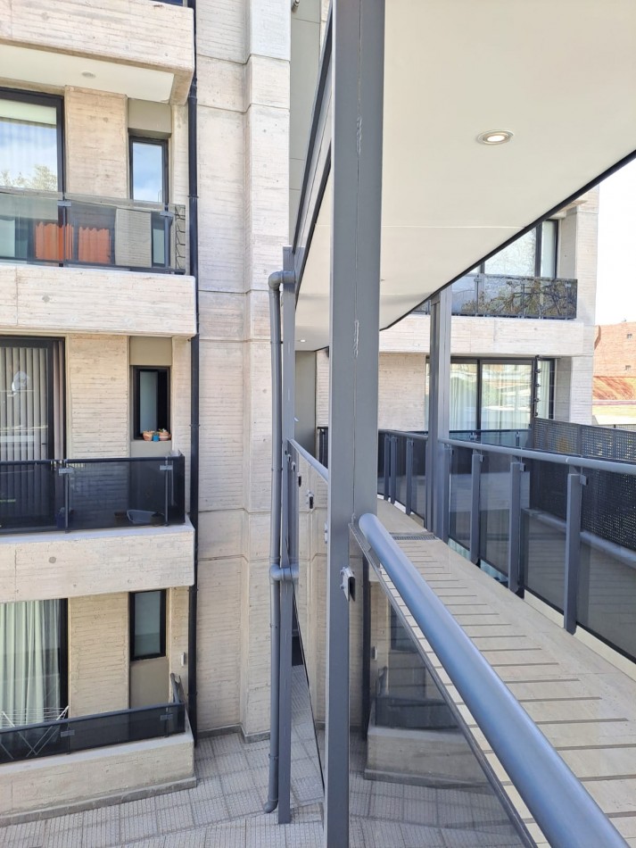 DUPLEX DE CATEGORIA EN ALQUILER | EDIFICIO UNIQUE - QUINTA SECCION
