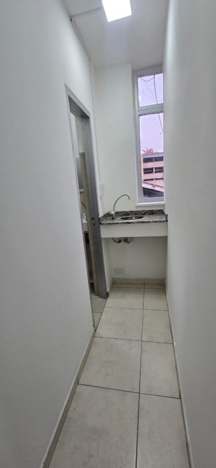 OFICINA EN ALQUILER - 2 PRIVADOS - 50 M² - CIUDAD DE MENDOZA