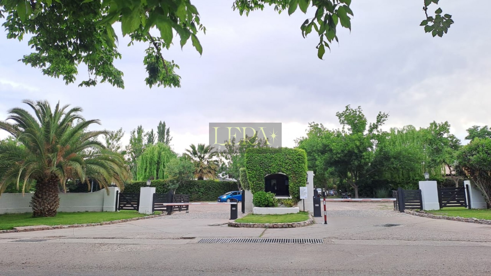 Casa en Venta con 4 Dorm. en Chacras de Coria