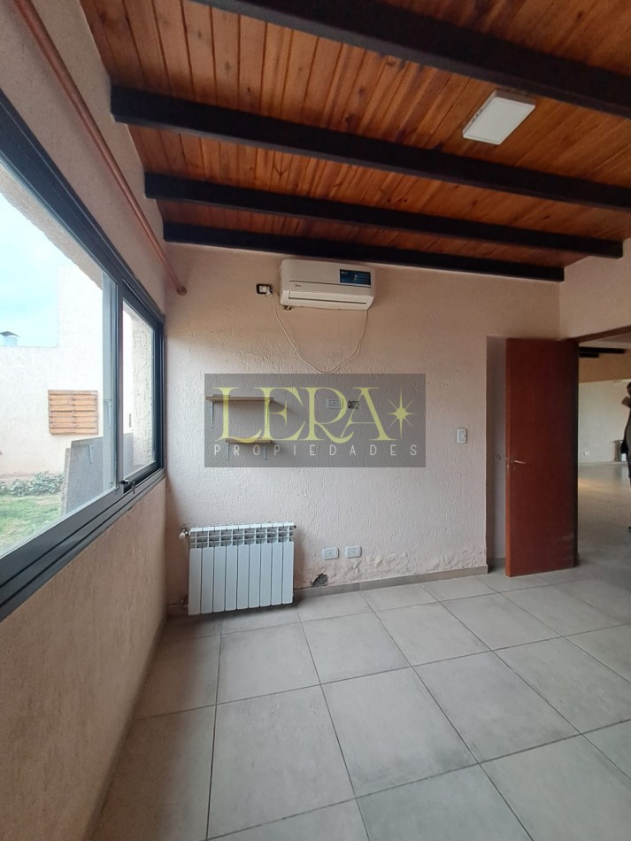 Casa de Categoria en Alquiler - Barrio Privado Cina Cina Norte - Guaymallen