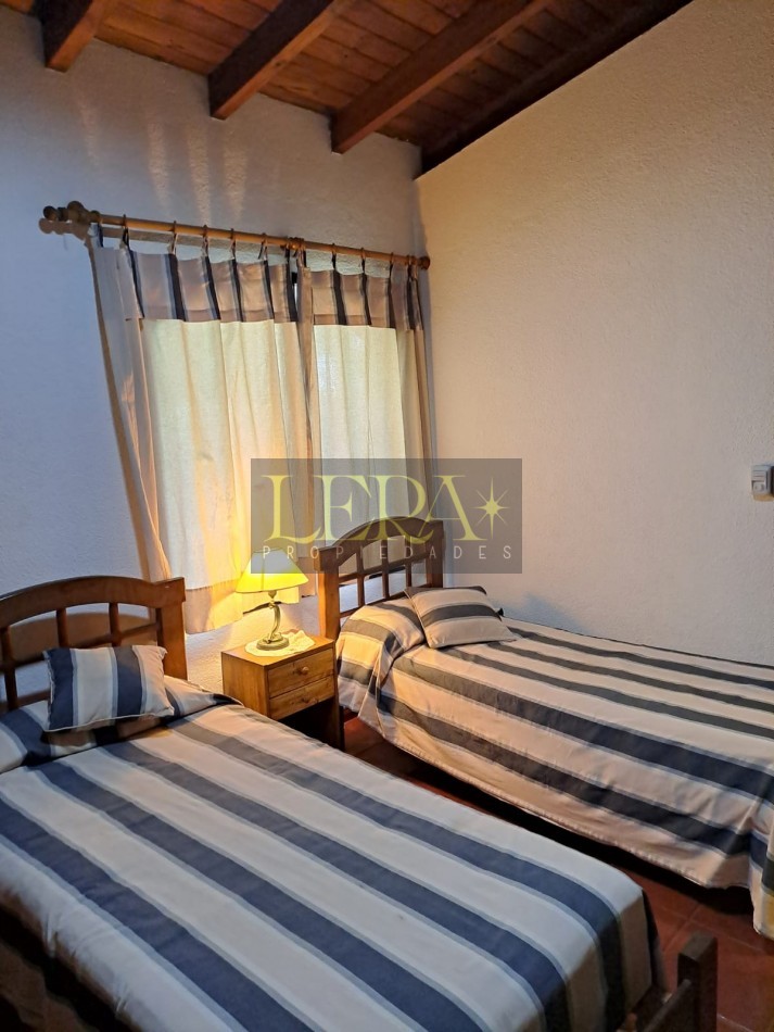 CASA EN VENTA CON 3 DORMITORIOS Y PISCINA EN LA SEXTA SECCION CIUDAD DE MENDOZA