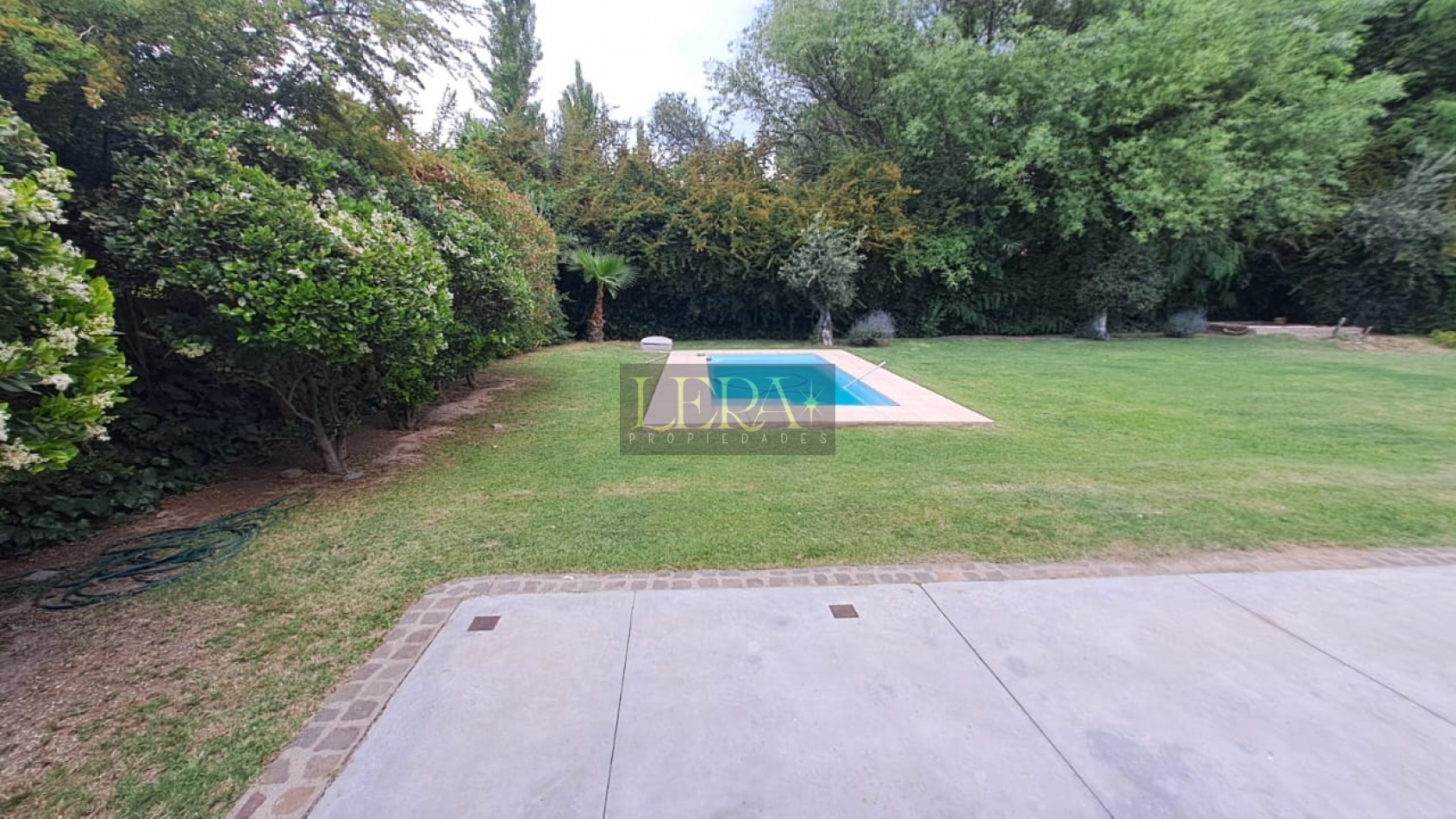 Casa en Venta con 4 Dorm. en Chacras de Coria