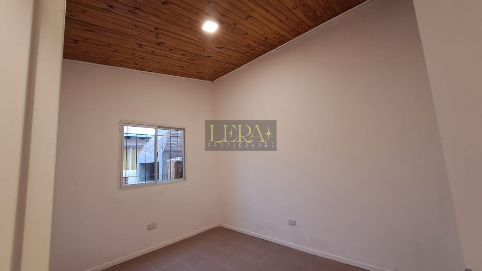 CASA C/ DEPARTMENTO EN VENTA EN PERDRIEL LUJAN DE CUYO