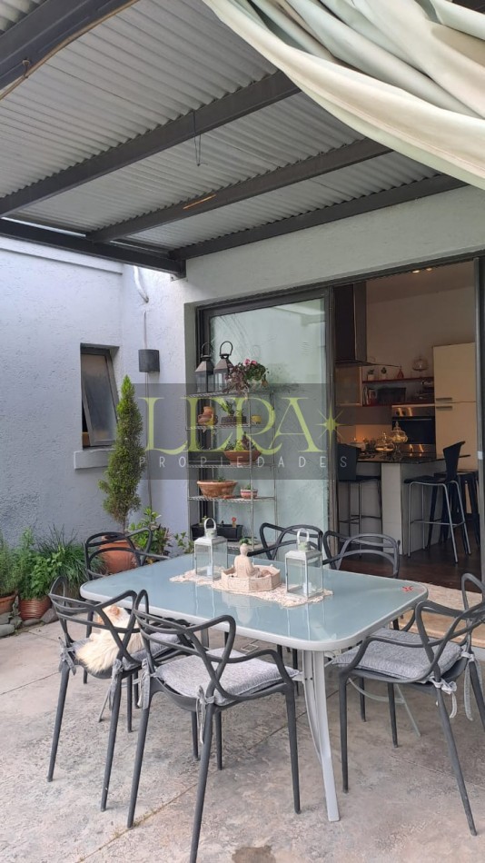 Casa en Venta con 4 Dorm. en Chacras de Coria