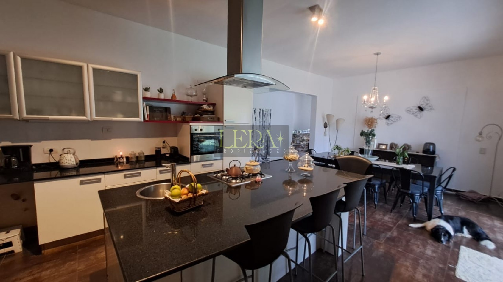 Casa en Venta con 4 Dorm. en Chacras de Coria