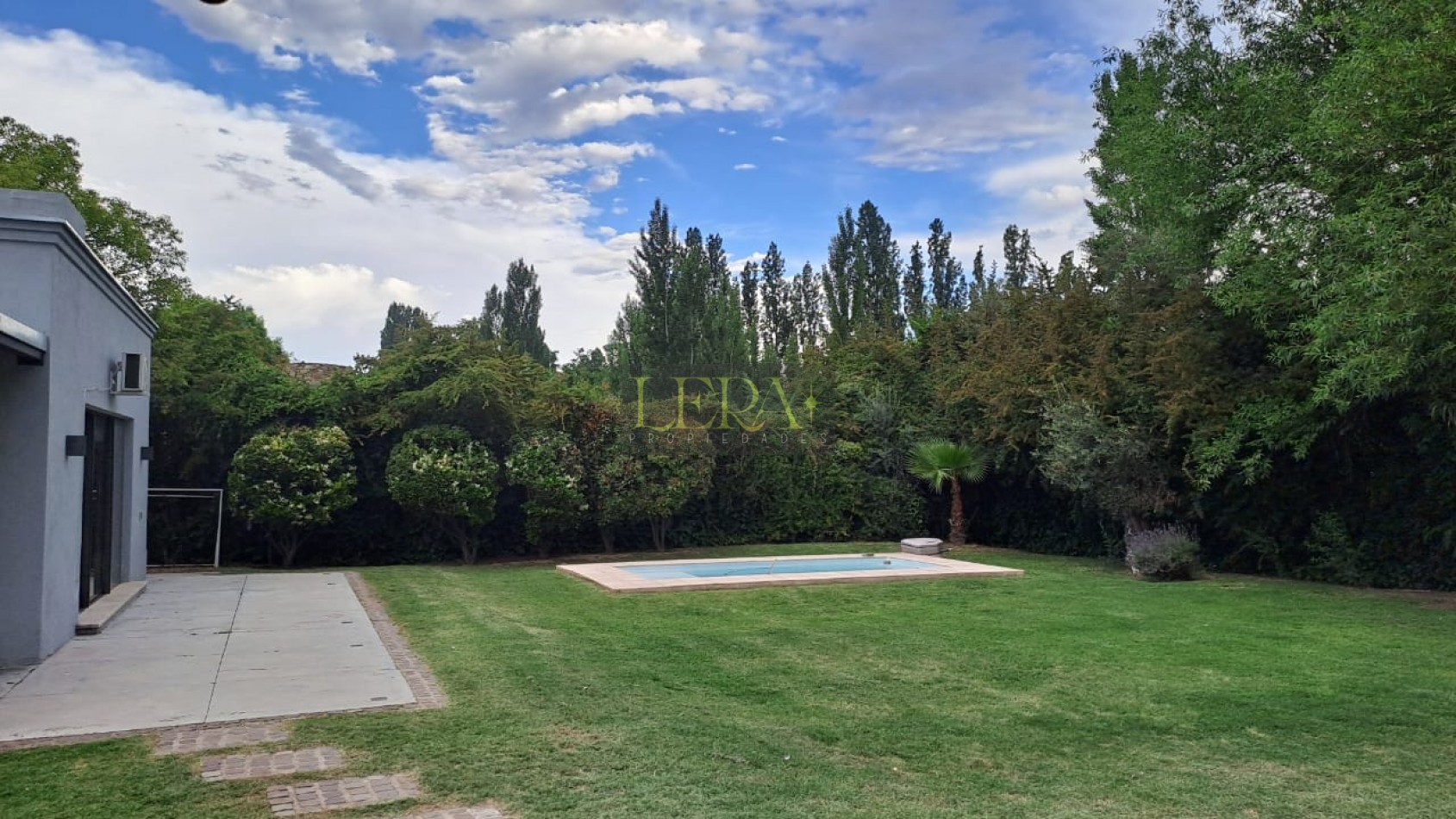 Casa en Venta con 4 Dorm. en Chacras de Coria