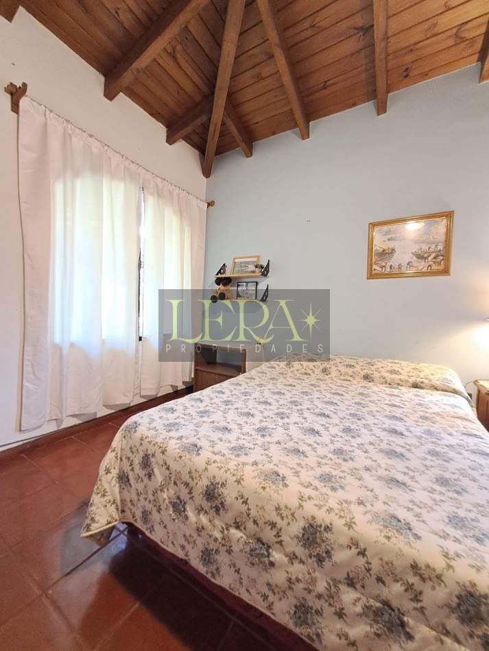CASA EN VENTA CON 3 DORMITORIOS Y PISCINA EN LA SEXTA SECCION CIUDAD DE MENDOZA