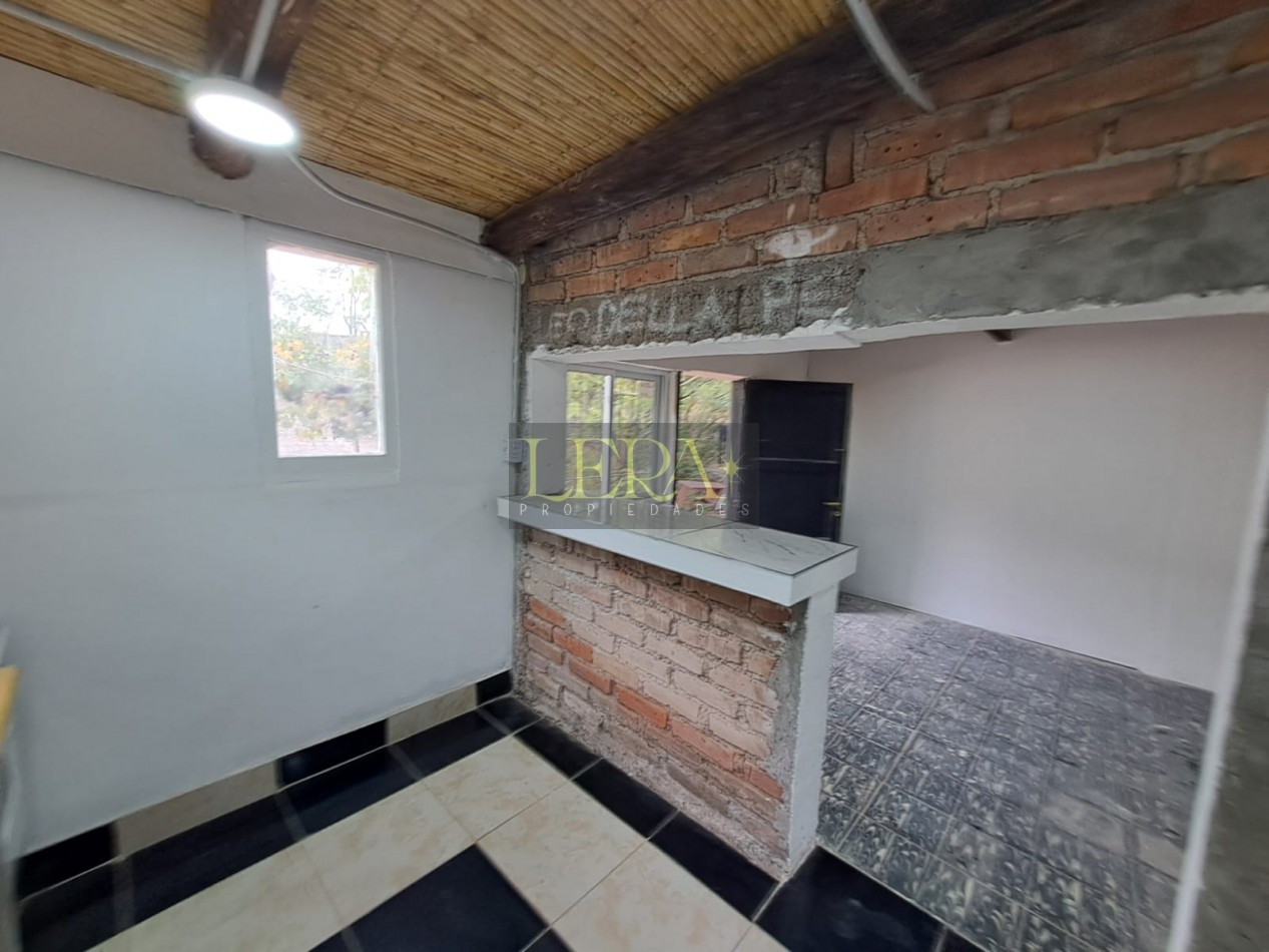 CASA EN ALQUILER DE 1 DORMITORIO EN EL SALTO.