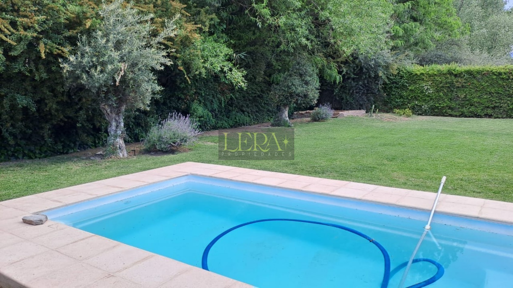 Casa en Venta con 4 Dorm. en Chacras de Coria