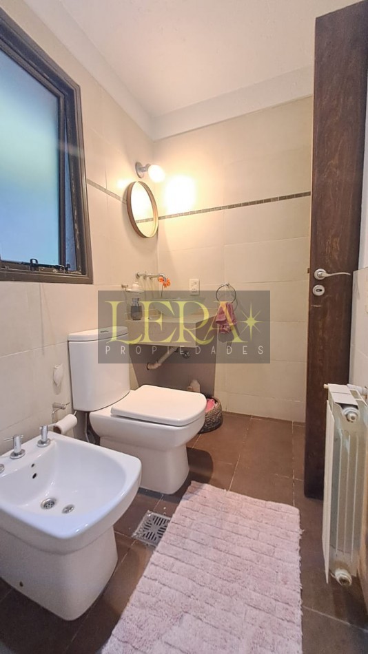 Casa en Venta con 4 Dorm. en Chacras de Coria