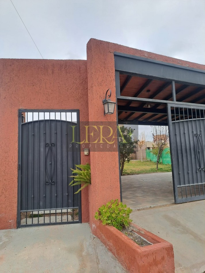 Casa de Categoria en Alquiler - Barrio Privado Cina Cina Norte - Guaymallen