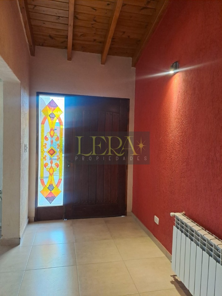 Casa de Categoria en Alquiler - Barrio Privado Cina Cina Norte - Guaymallen