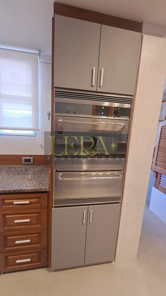 Departamento semipiso en alquiler sobre Av. Emilio Civit Ciudad de Mendoza