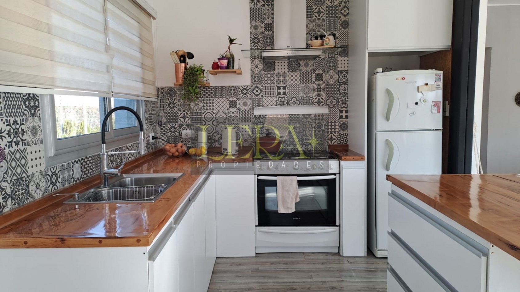 CASA EN VENTA CON 3 DORMITORIOS EN LAS COMPUERTAS LUJAN DE CUYO