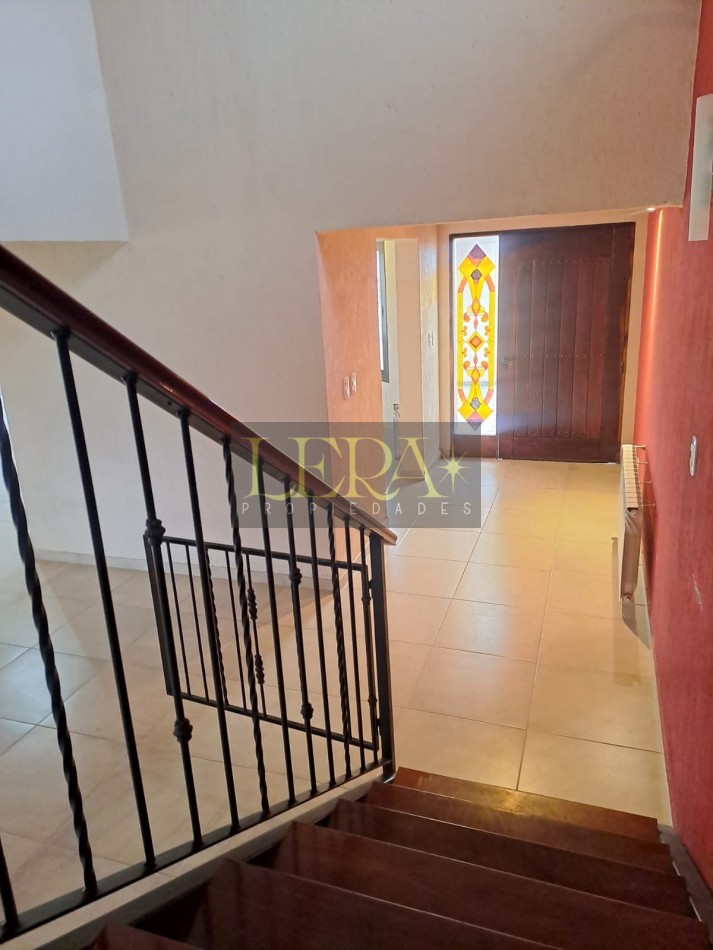 Casa de Categoria en Alquiler - Barrio Privado Cina Cina Norte - Guaymallen
