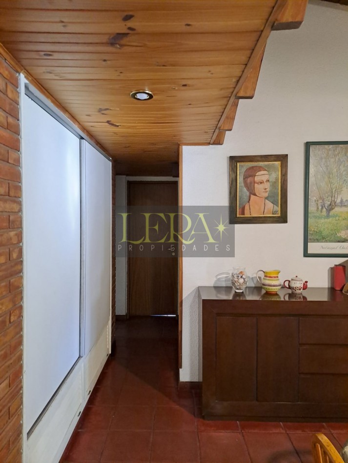 CASA EN VENTA CON 3 DORMITORIOS Y PISCINA EN LA SEXTA SECCION CIUDAD DE MENDOZA