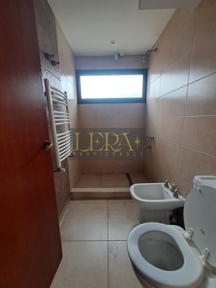 Casa de Categoria en Alquiler - Barrio Privado Cina Cina Norte - Guaymallen
