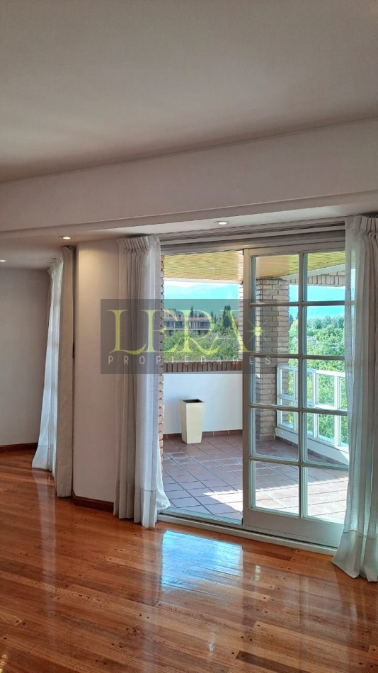 Departamento semipiso en alquiler sobre Av. Emilio Civit Ciudad de Mendoza