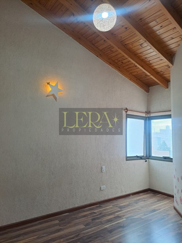 Casa de Categoria en Alquiler - Barrio Privado Cina Cina Norte - Guaymallen