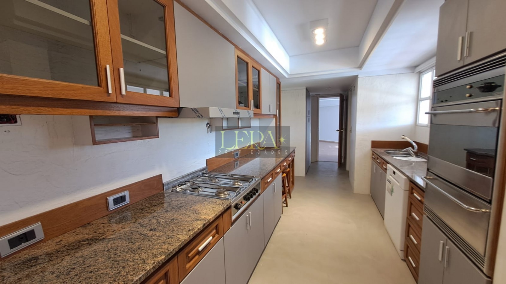Departamento semipiso en alquiler sobre Av. Emilio Civit Ciudad de Mendoza