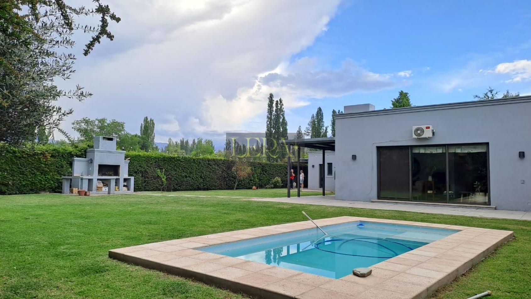 Casa en Venta con 4 Dorm. en Chacras de Coria