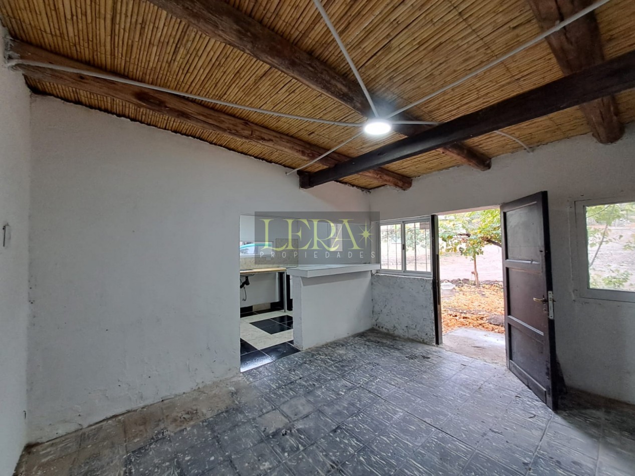 CASA EN ALQUILER DE 1 DORMITORIO EN EL SALTO.