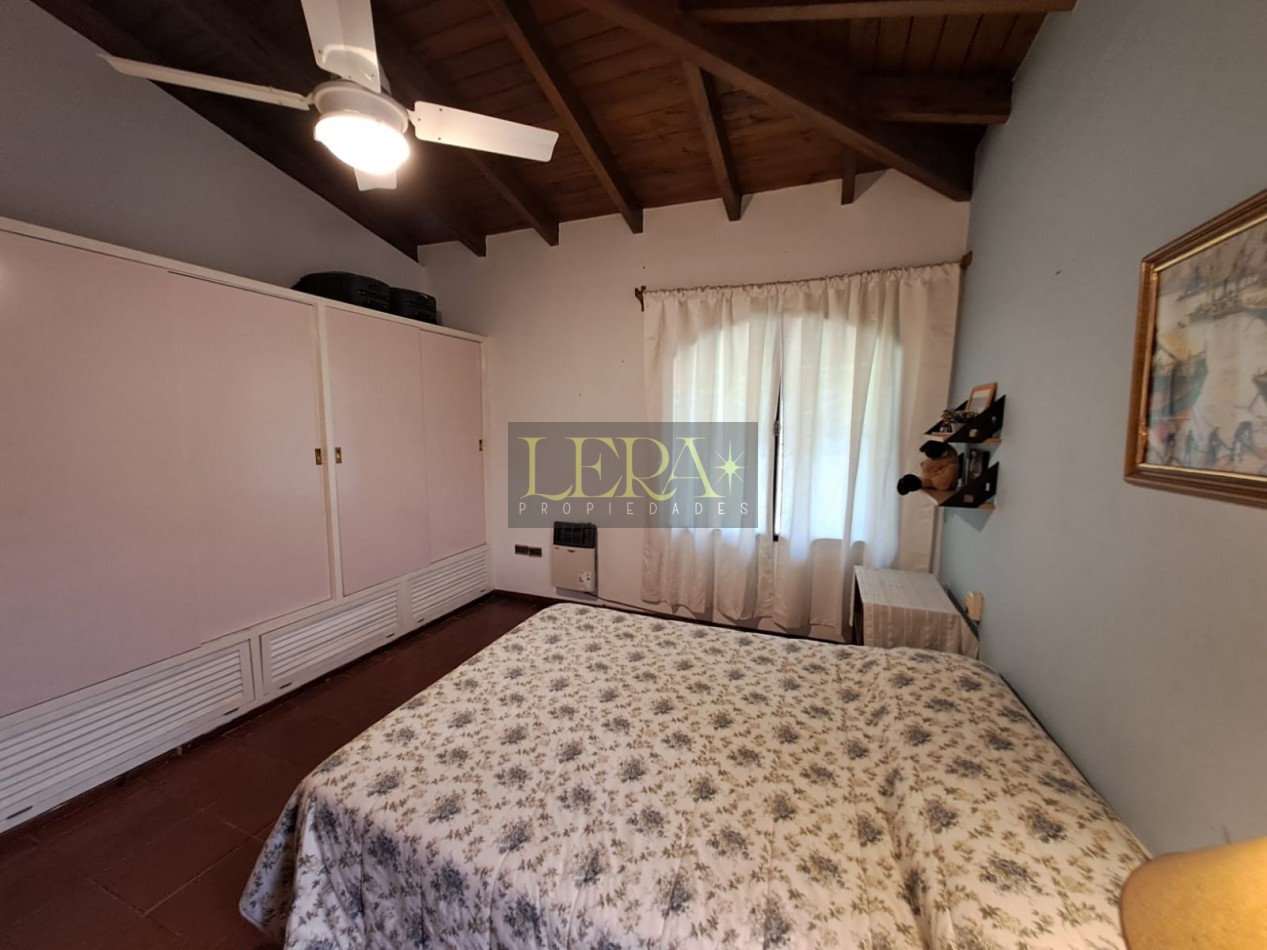 CASA EN VENTA CON 3 DORMITORIOS Y PISCINA EN LA SEXTA SECCION CIUDAD DE MENDOZA