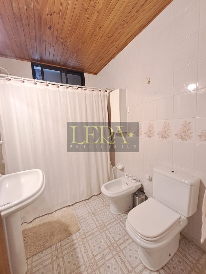 CASA EN VENTA CON 3 DORMITORIOS Y PISCINA EN LA SEXTA SECCION CIUDAD DE MENDOZA