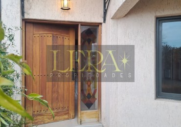 Casa de Categoria en Alquiler - Barrio Privado Cina Cina Norte - Guaymallen